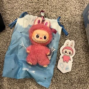 THE MONSTERS Pin for Love Series Letter Q - Vinyl Plush Pendant